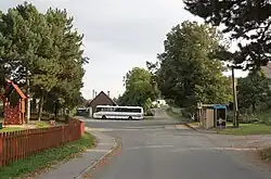 Náves v Drahoníně