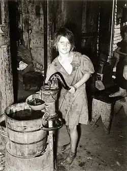 Voda z ruční pumpy, Oklahoma City, 1939