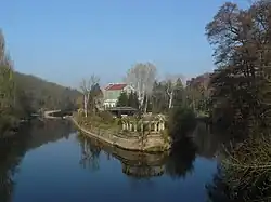 Jizera a náhon u Dražic