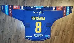 Modrá varianta originálního hraného dresu Štěpána Fryšary z jeho poslední sezóny