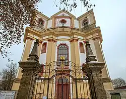 Děkanský kostel Nalezení svatého Kříže v Dubé