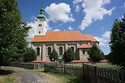 Dubnice - kostel Narození Panny Marie (4).jpg