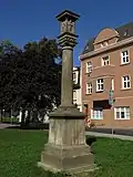 Duchcov, sloup svatého Vavřince.jpg