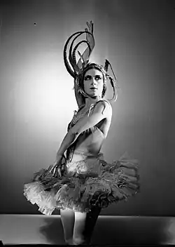 Valentina Blinova, hra Pták Ohnivák, Ballets Russes, Sydney, 1936–1937