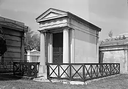 Hřbitov v St. Louis, Claiborne Avenue, New Orleans: Hrobka rodiny Duplantierů, 1965