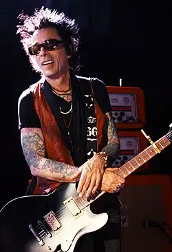 Earl Slick v roce 2011