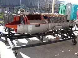 řez motorem Westinghouse J34