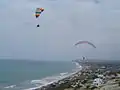 Paragliding na pláži Crucita