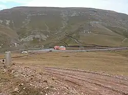 Pohled do sedla z Giresunského pohoří