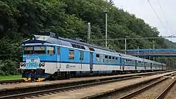 Jednotka s hnacím vozem 560.021 v Adamově