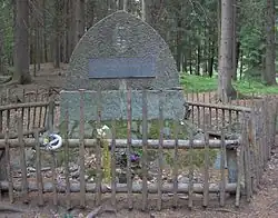 Pomník Emy Destinnové poblíž Stříbřece