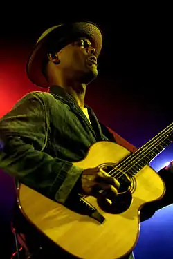 Eric Bibb v roce 2008