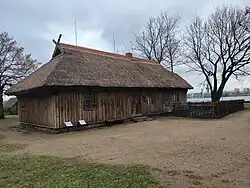 Čelní pohled na budovu