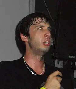 Example účinkující na koncertě v Bangkoku