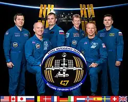 Zleva Oleg Skripočka, Jeffrey Williams, Alexej Ovčinin, Timothy Peake, Timothy Kopra a Jurij Malenčenko