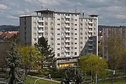 Experiment, vpravo budova Expo, pohled z Hardtmuthovy vily