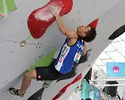 Júdži Fudžiwaki v semifinále SP 2018 v boulderingu v Mnichově