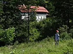 Falknov - usedlost čp. 53 (od severozápadu).jpg