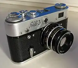 Fotoaparát FED-3 s objektivem Industar 61