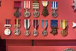 Medaile britského polního maršála George Whita, včetně Chedivovy hvězdy