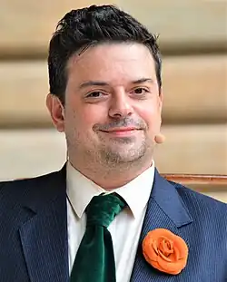 Filip Rajmont (2018) ve scénce „Nedělní chvilka poezie“ při zahájení 136. divadelní sezony Národního divadla na náměstí Václava Havla v Praze.