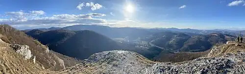 Panorama na Folkmarské skále (Jaro)