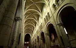 Interiér opatského kostela