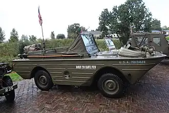 Obojživelný vůz Ford GPA. U západních sil se příliš neujal, ale v SSSR byl přijat dobře