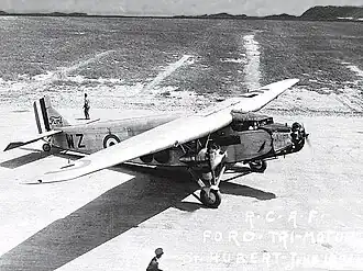 Ford 6-AT-AS Tri-Motor (G-CYWZ) RCAF v červnu 1931