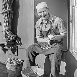 Loupání brambor, Muži v síti, 1938–1939