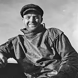 Portrét muže, Muži v síti, 1938–1939