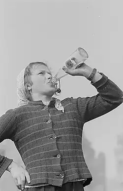 Pomocnice na stavbě, Lipsko, 1953