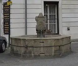 Fountain at Malé náměstí.jpg
