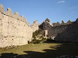 první nádvoří hradu