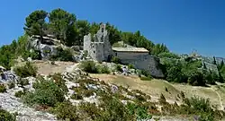 Ruiny staré kaple v Eygalières