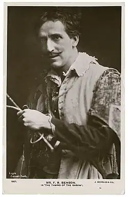Herec Frank Robert Benson jako Petruchio, 1901