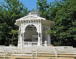 Františkovy Lázně, hudební pavilon F. Palackého.jpg