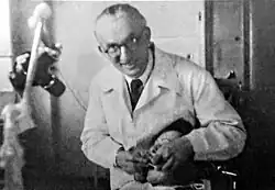 František Neuwirth, stomatologická klinika v Praze