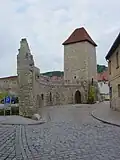 Zachovaná část opevnění s bránou Eckstädter Tor