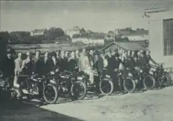 Z návštěvy továrny Premier v Chebu (časopis Auto, červenec 1930)