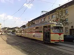 Historická tramvaj GT6 z roku 1960 v Düsseldorfu