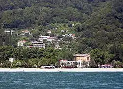 Pohled na Gagru od Černého moře