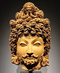 gandhárská hlava bódhisattvy ze 4. století