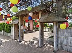 Vstupní brána do areálu buddhistického chrámu