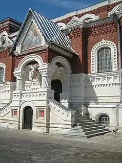 Jižní portál kostela