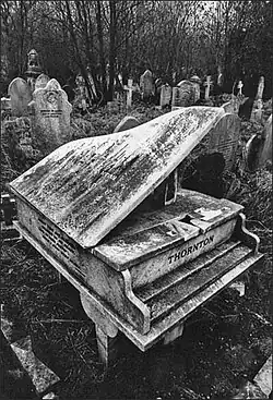 Křídlo Thornton, Londýn, 1973