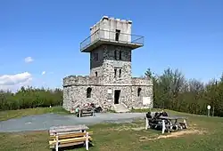 Rozhledna na vrcholu