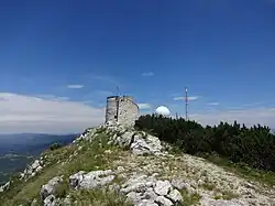 Vrchol Vojaku s rozhlednou