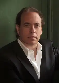 Louis Fabian Bachrach: Glenn Cooper, 22. července 2009