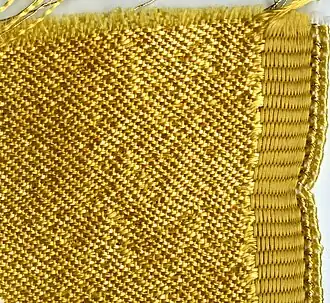 keprová vazba zlatohlavu, rub